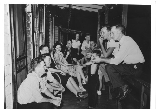 Exploring Photography Policies in the Exhibits of Wilder, Kentucky